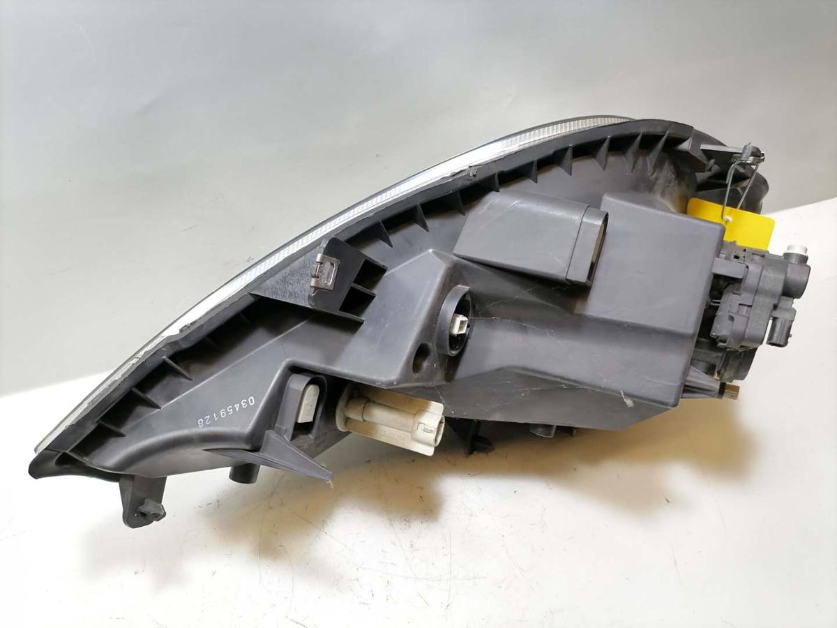 Renault Trafic 2 Scheinwerfer vorn rechts Halogen Facelift Zubehör Bj.2011
